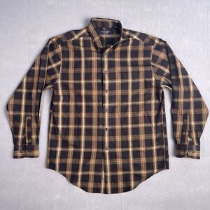 RoundTree & Yorke Casual Button Front Oxford Shorts Men Medium‎ Easy Care Plaid